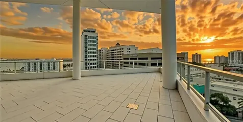 111 S Pineapple Avenue Sarasota FL 34236