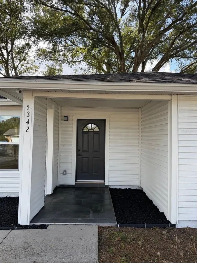 5342 Broken Pine Circle Orlando FL 32818