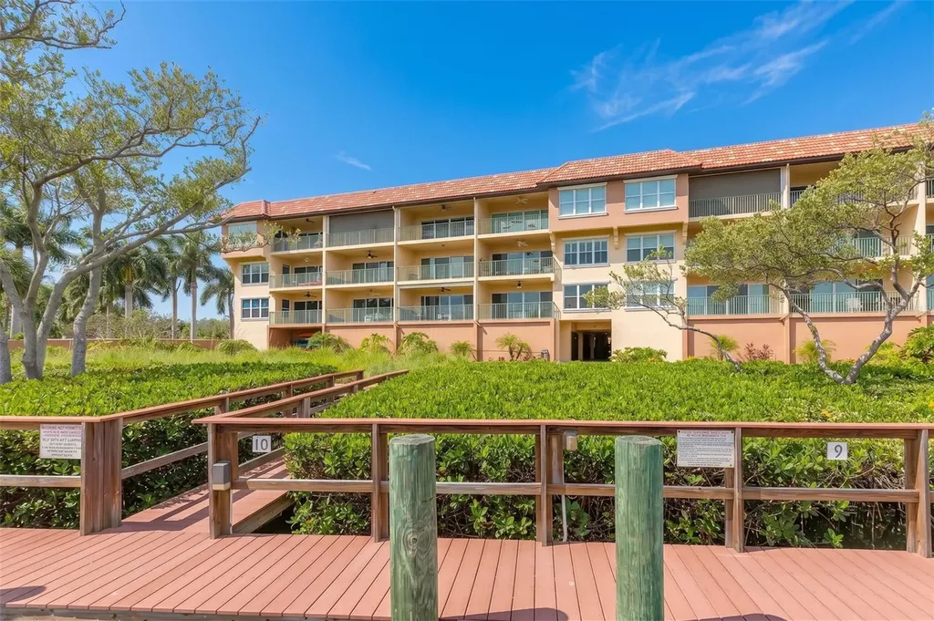 1695 Pinellas Bayway S Tierra Verde FL 33715