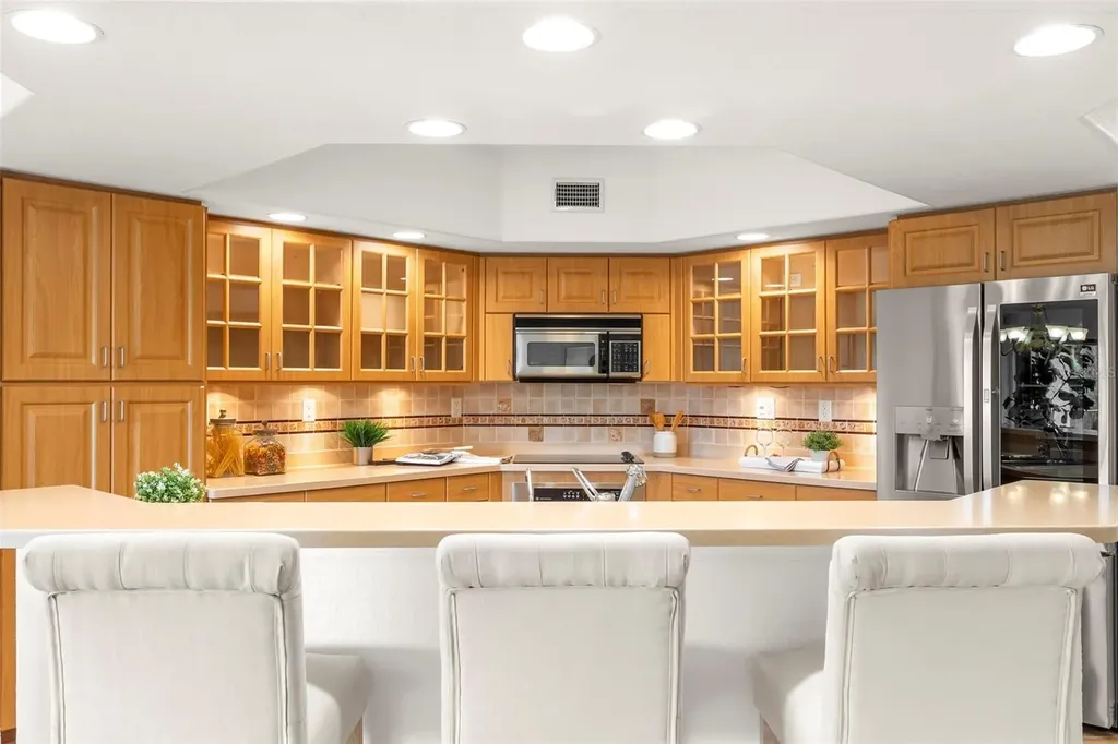 1695 Pinellas Bayway S Tierra Verde FL 33715