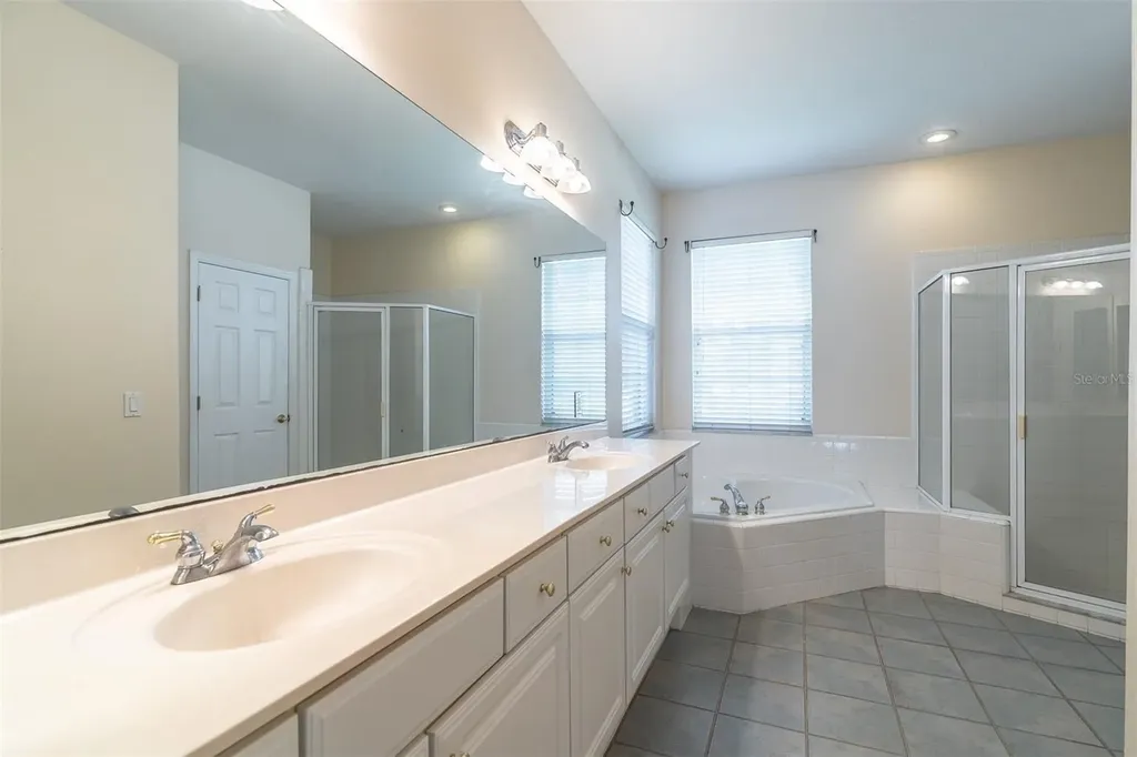 4554 Shanewood Court Orlando FL 32837