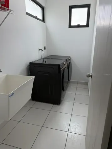 Urb Los Suenos Calle Cielo Gurabo PR 00778
