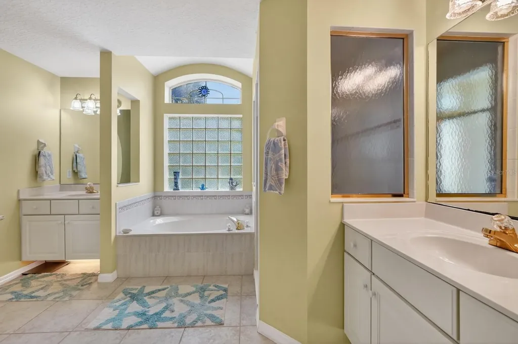 15 Crandon Court Palm Coast FL 32137