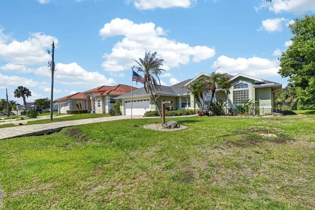 15 Crandon Court Palm Coast FL 32137