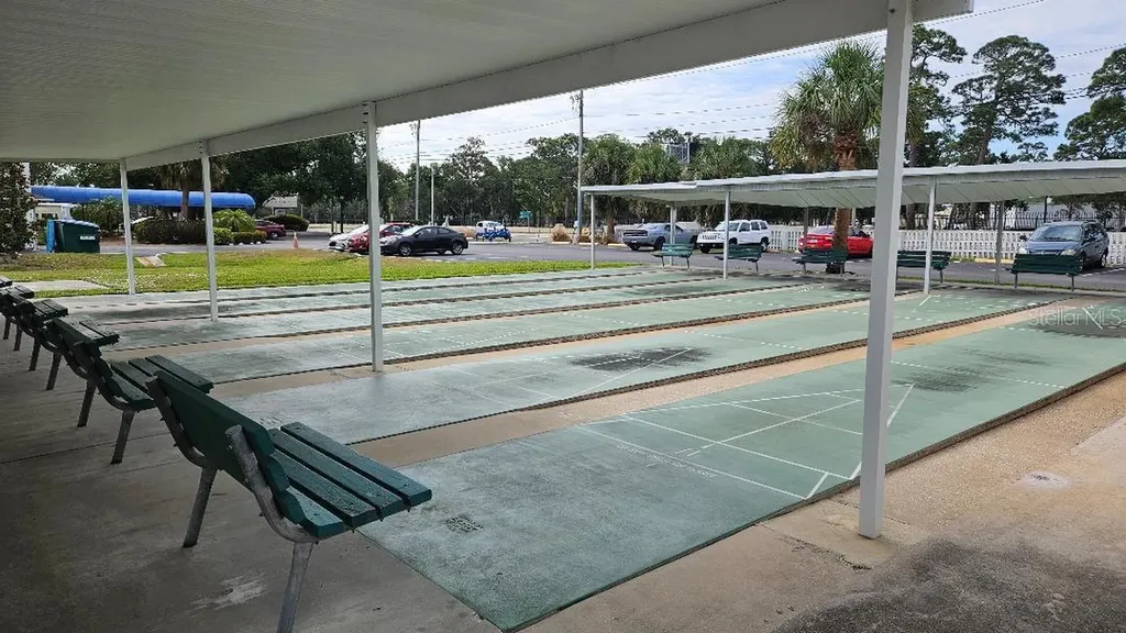 9950 47th Avenue N St Petersburg FL 33708