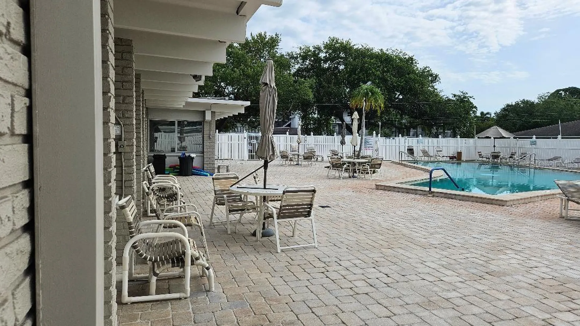 9950 47th Avenue N St Petersburg FL 33708