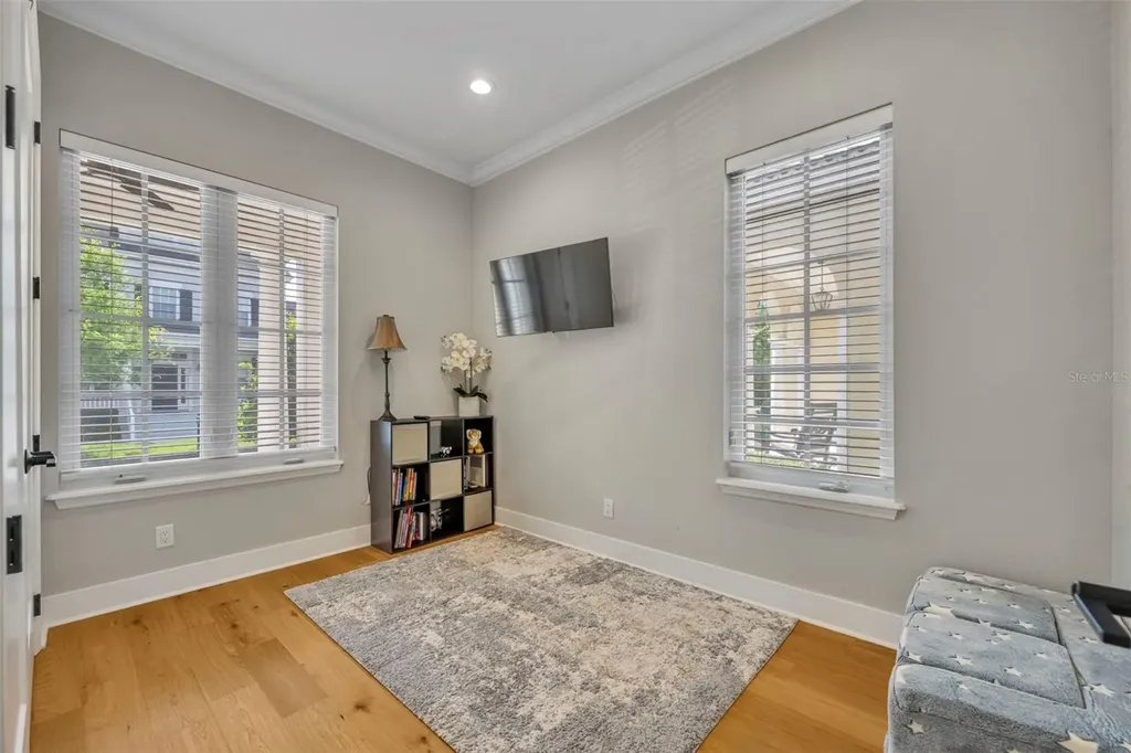 2074 Shaw Lane Orlando FL 32814