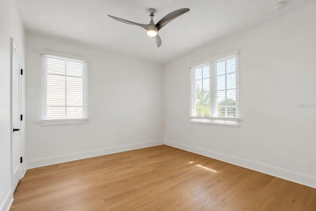 2074 Shaw Lane Orlando FL 32814