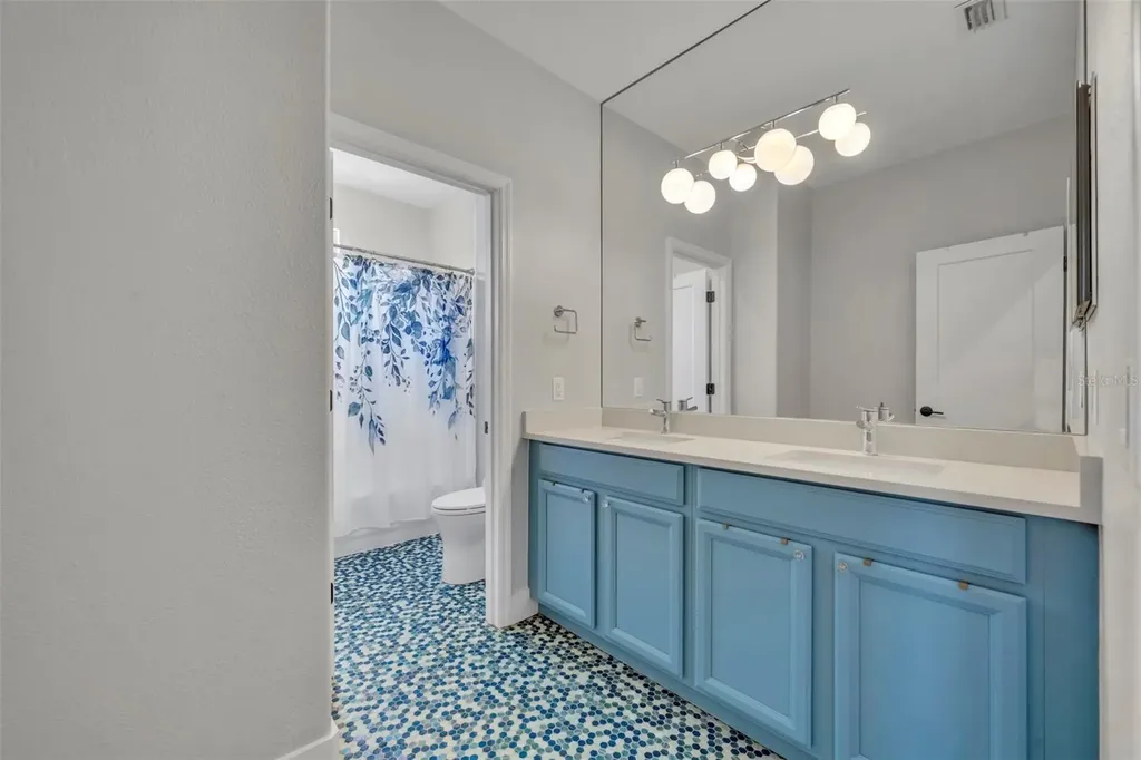2074 Shaw Lane Orlando FL 32814