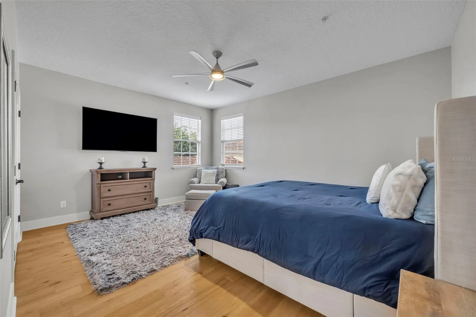 2074 Shaw Lane Orlando FL 32814