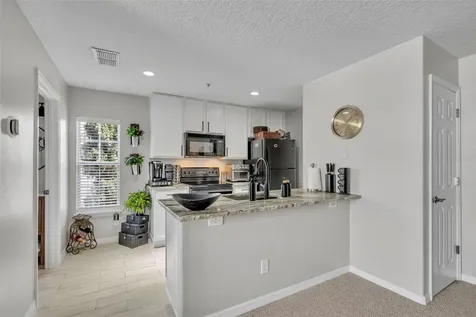 2074 Shaw Lane Orlando FL 32814