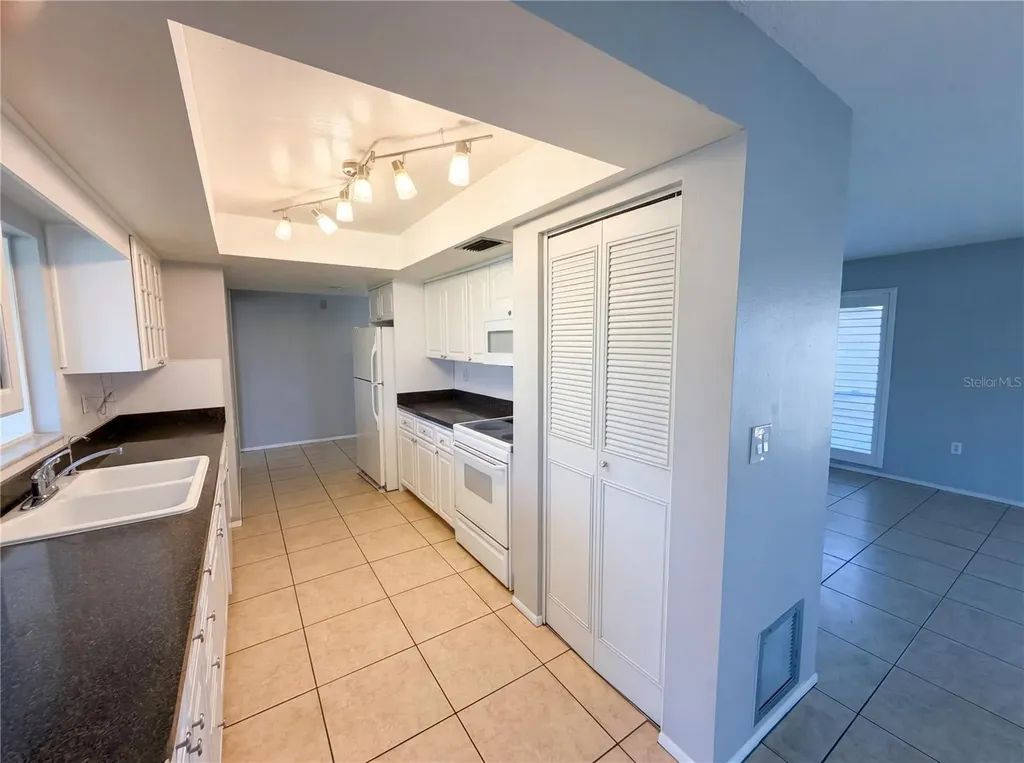 4561 Great Lakes Drive S Clearwater FL 33762