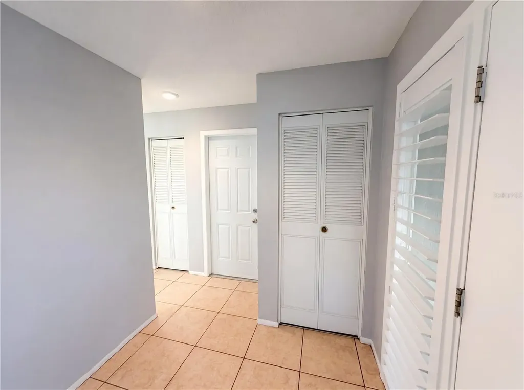 4561 Great Lakes Drive S Clearwater FL 33762