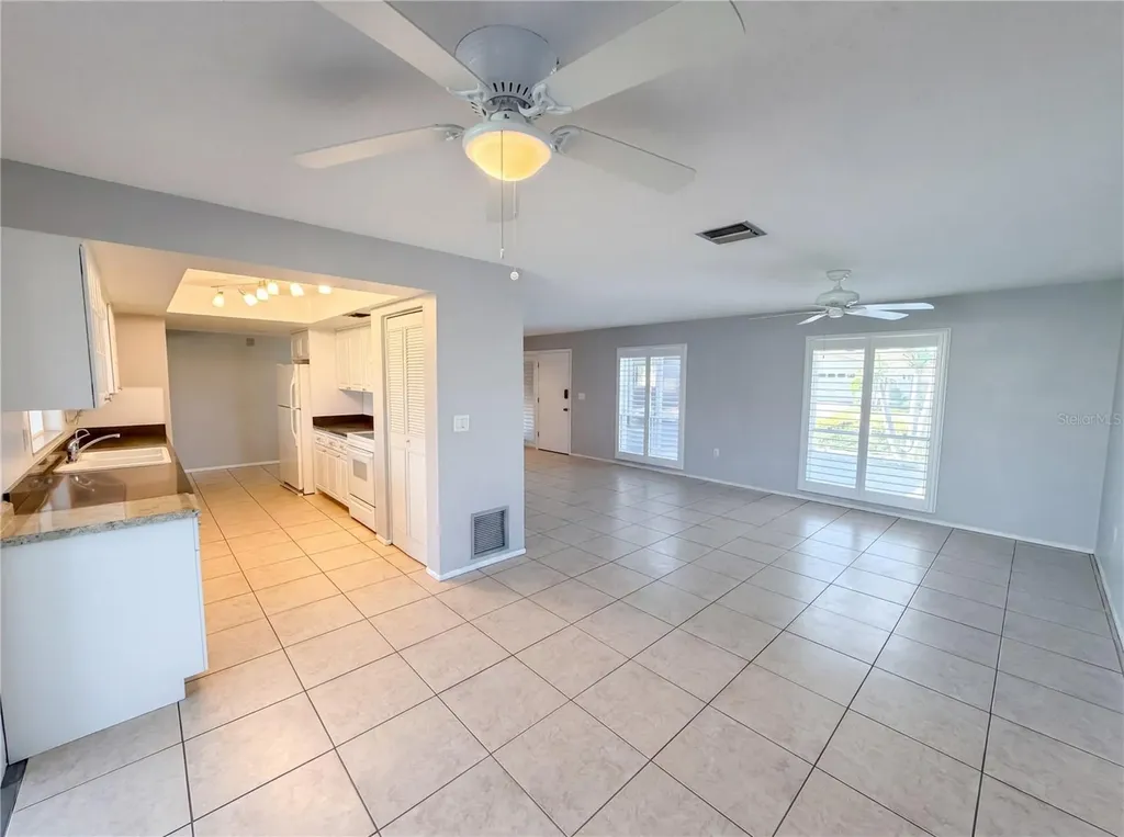 4561 Great Lakes Drive S Clearwater FL 33762