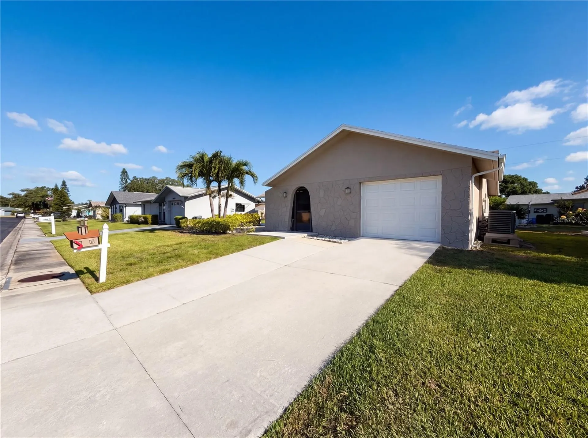 4561 Great Lakes Drive S Clearwater FL 33762