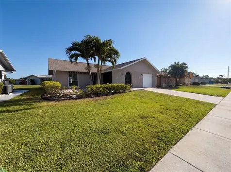 4561 Great Lakes Drive S Clearwater FL 33762