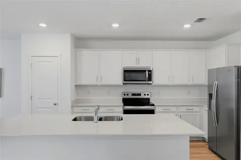 10517 Hidden Banks Glen Parrish FL 34219