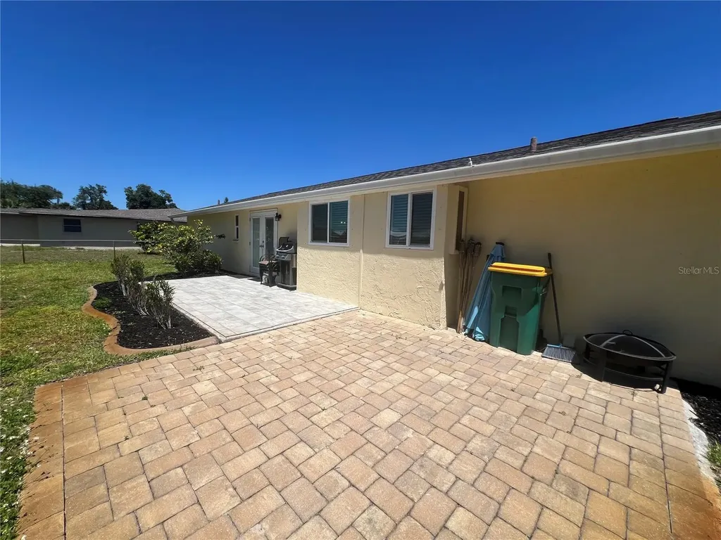 650 Hartford Drive NW Port Charlotte FL 33952