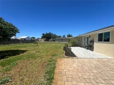 650 Hartford Drive NW Port Charlotte FL 33952