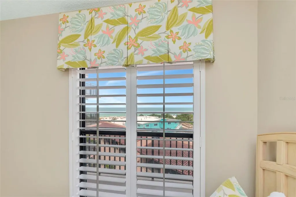 6480 Midnight Pass Road Sarasota FL 34242