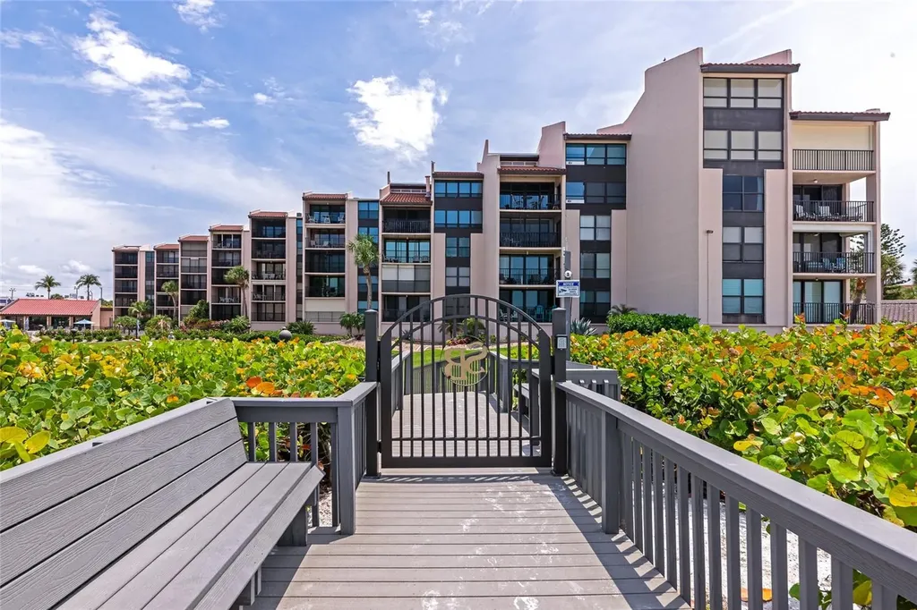 6480 Midnight Pass Road Sarasota FL 34242