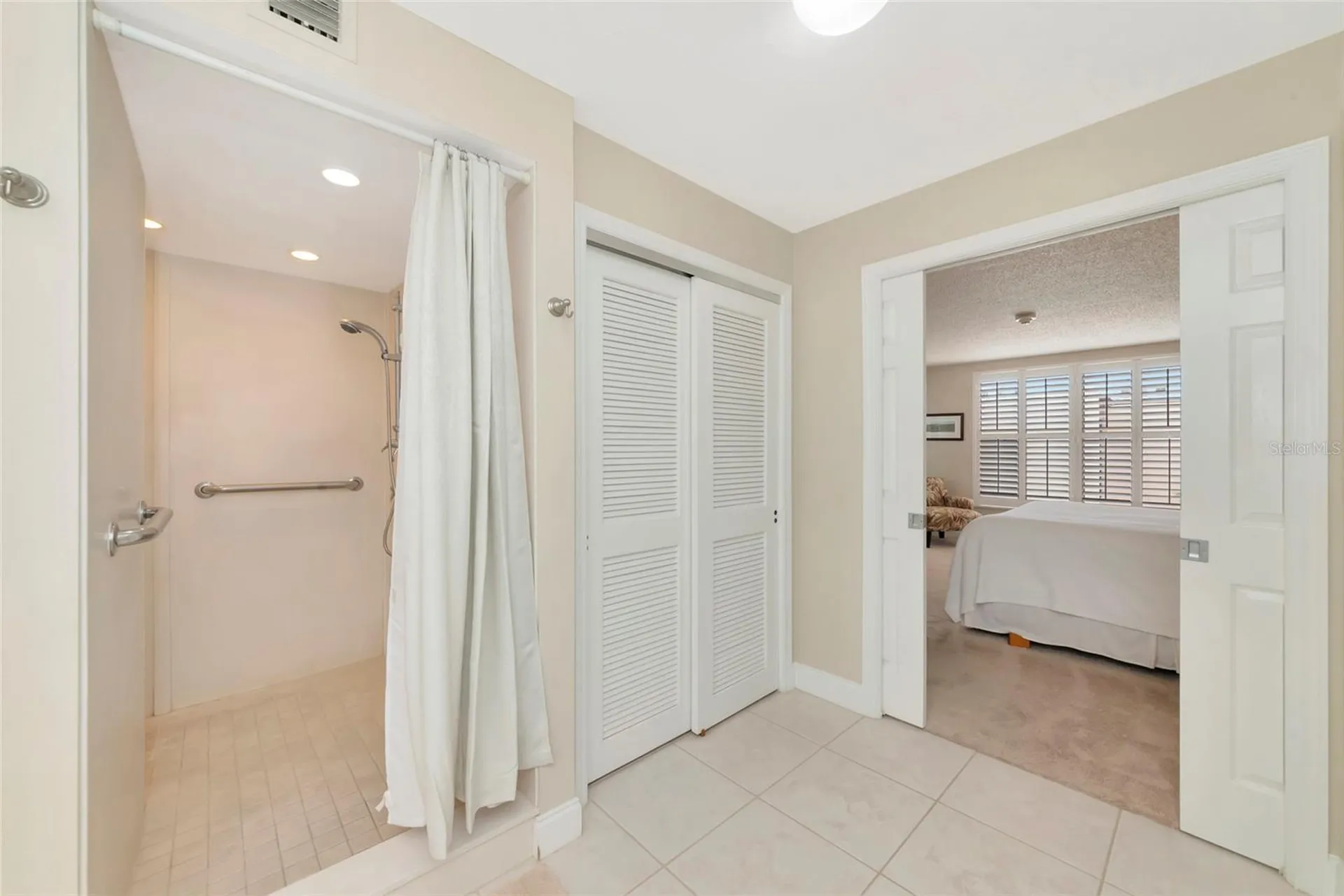 6480 Midnight Pass Road Sarasota FL 34242