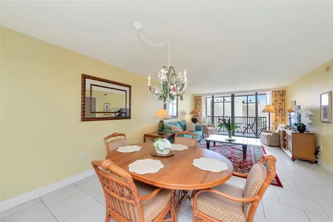 6480 Midnight Pass Road Sarasota FL 34242