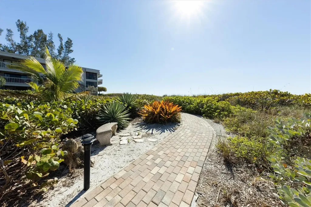 5757 Gulf Of Mexico Drive Longboat Key FL 34228