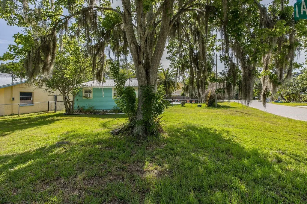 5473 Darlene Street Weeki Wachee FL 34607