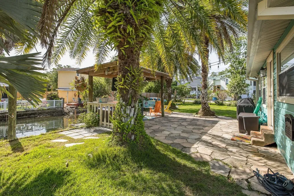 5473 Darlene Street Weeki Wachee FL 34607