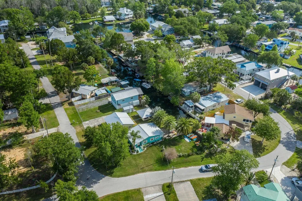 5473 Darlene Street Weeki Wachee FL 34607