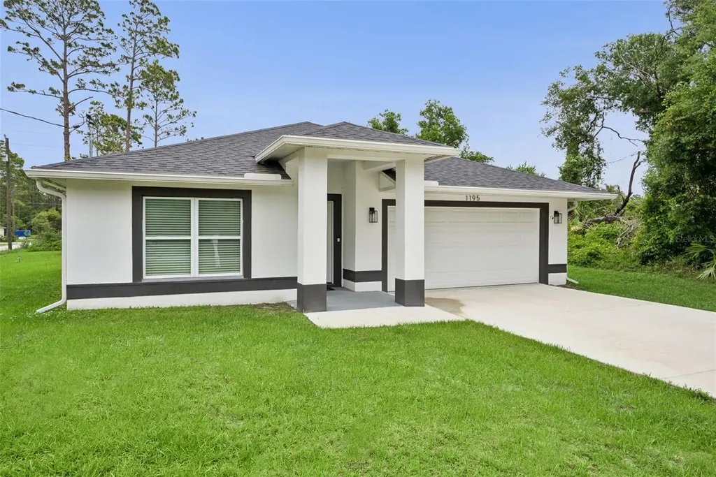 1195 8th Avenue Deland FL 32724