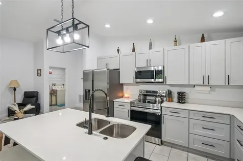 1195 8th Avenue Deland FL 32724
