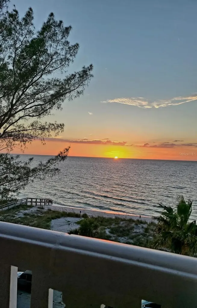 403 Gulf Way St Pete Beach FL 33706