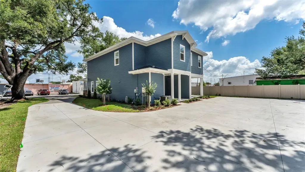 1031 E Lime Street Lakeland FL 33801