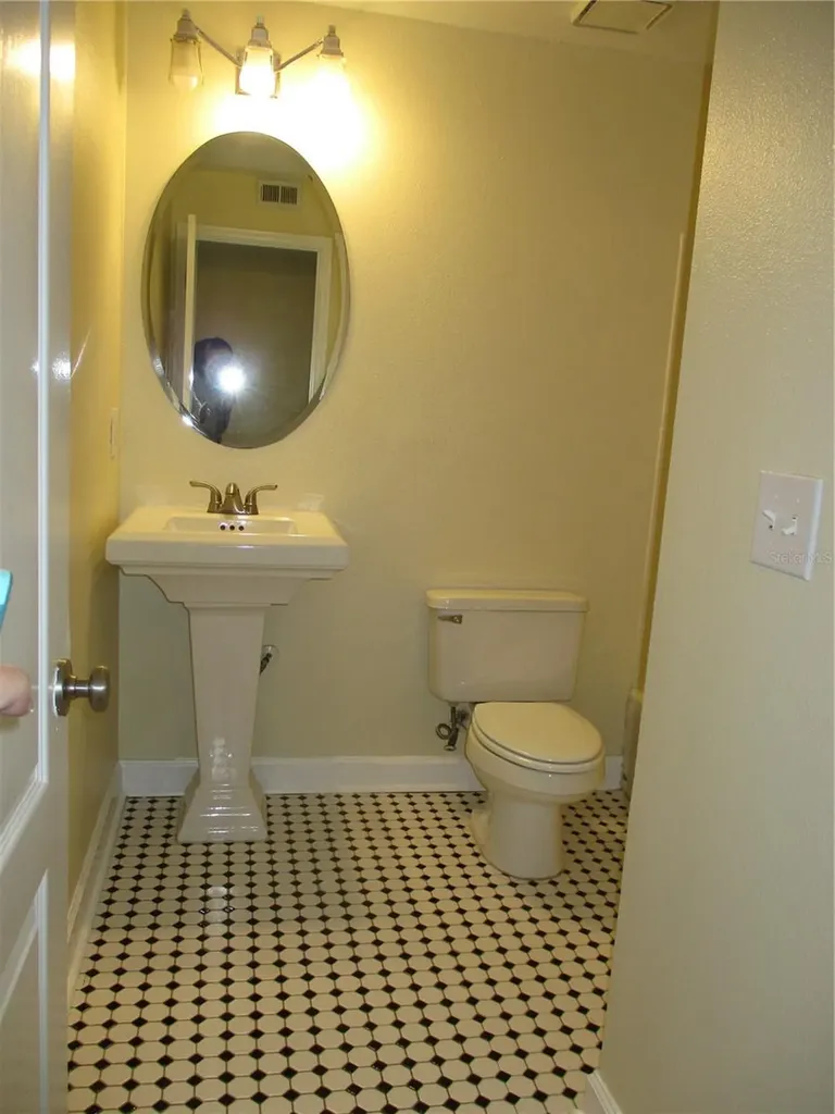 2065 Dixie Belle Drive Orlando FL 32812