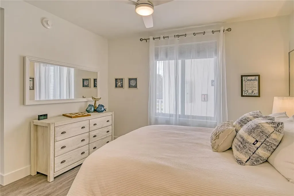 1709 N Tamiami Trail Sarasota FL 34234