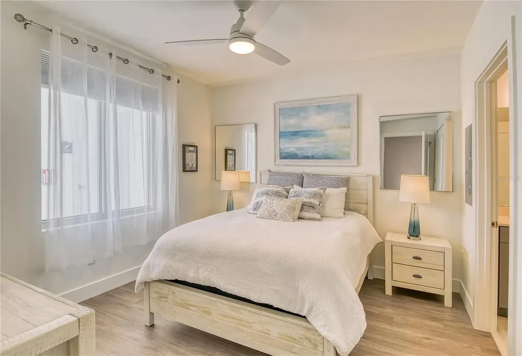 1709 N Tamiami Trail Sarasota FL 34234