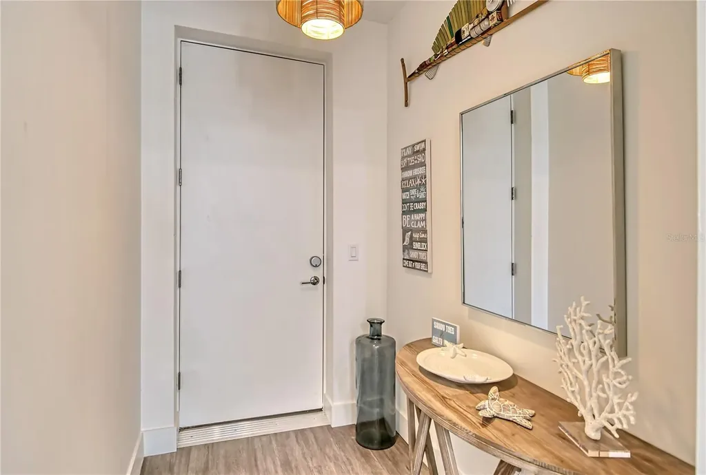 1709 N Tamiami Trail Sarasota FL 34234