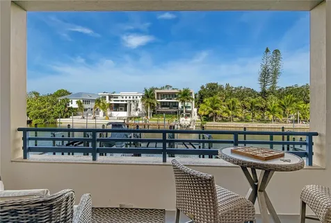 1709 N Tamiami Trail Sarasota FL 34234