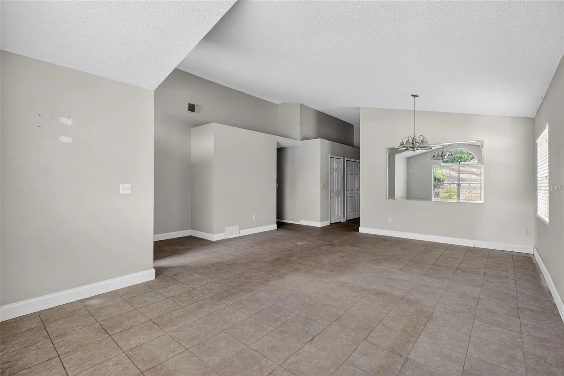 1015 Bartlett Court Oviedo FL 32765