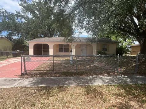 8250 Lombra Avenue North Port FL 34287