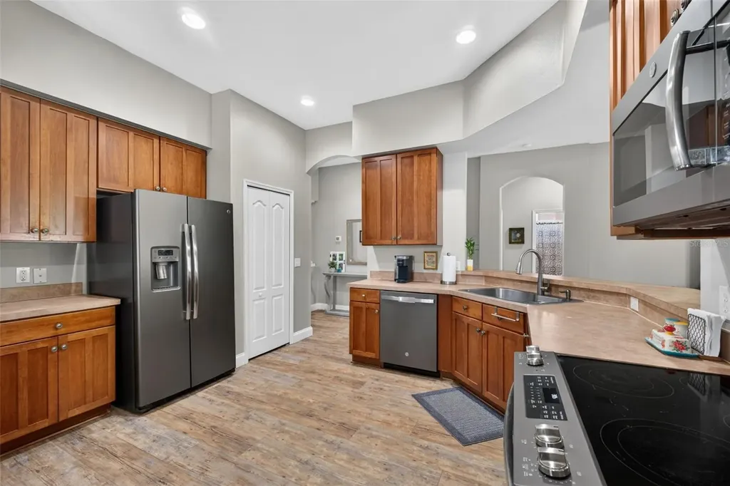5017 Torrey Hills Lane Lutz FL 33558