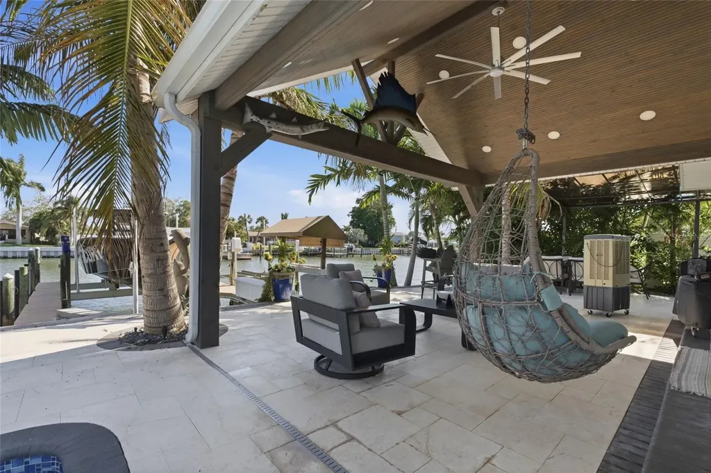 3874 48th Avenue S St Petersburg FL 33711