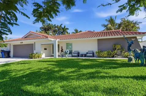 3874 48th Avenue S St Petersburg FL 33711