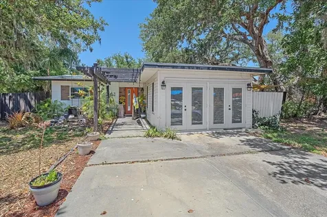 3281 8th Street Sarasota FL 34237