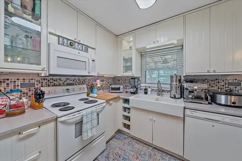 3281 8th Street Sarasota FL 34237