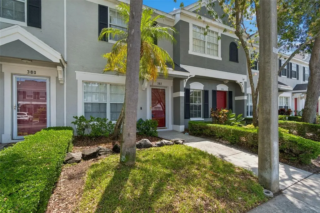 382 Countryside Key Boulevard Oldsmar FL 34677