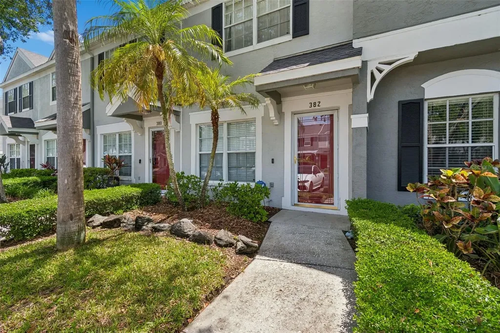 382 Countryside Key Boulevard Oldsmar FL 34677