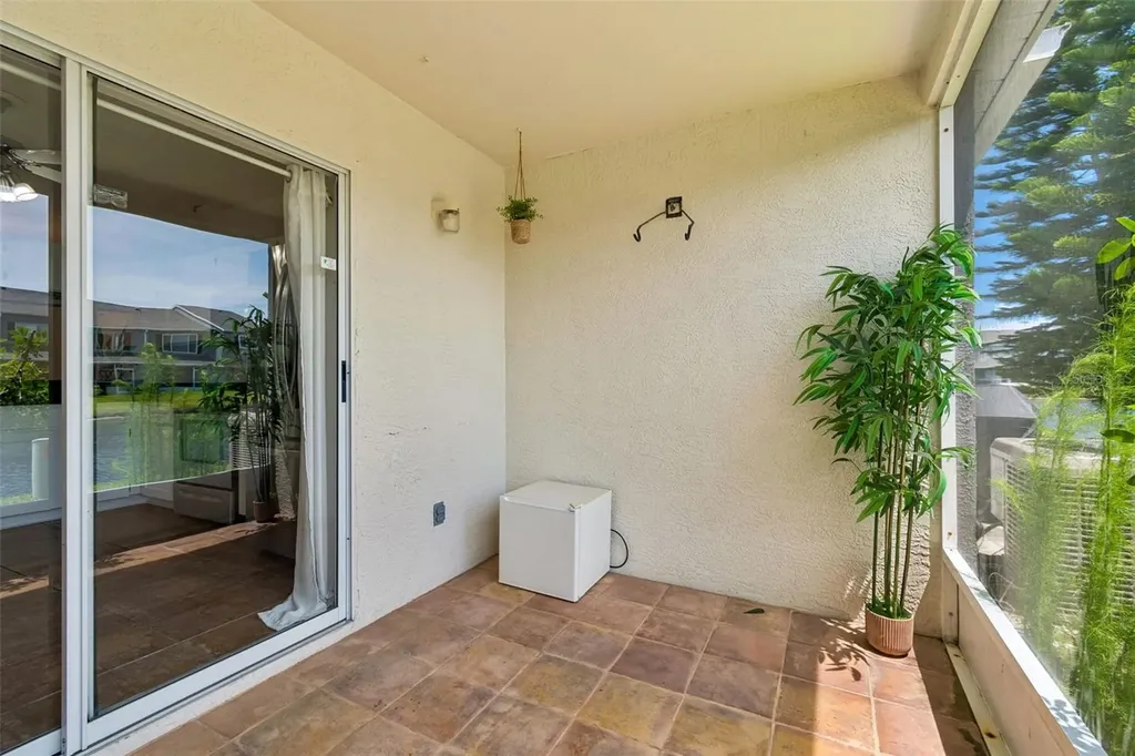 382 Countryside Key Boulevard Oldsmar FL 34677
